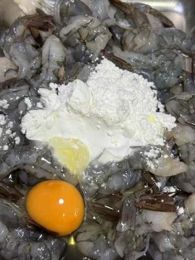 塩コショウエビ団子の作り方：3