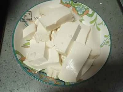 豆腐入り黄ナマズの煮込みの作り方：1