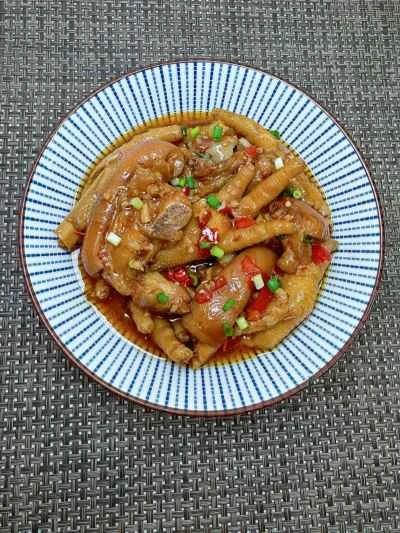 豚足と鶏足の煮込みのレシピ