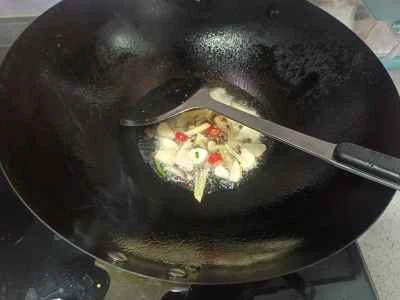 豆腐入り黄ナマズの煮込みの作り方：4