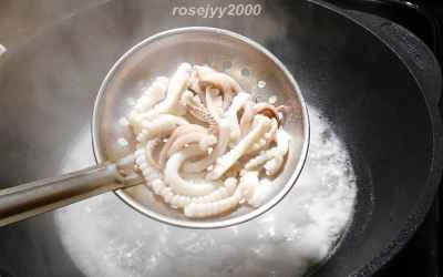 醤油で煮込んだイカの作り方：5