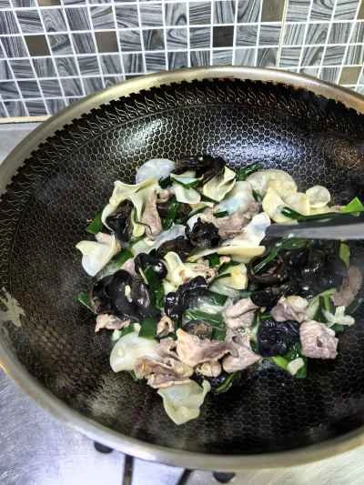 豚肉の白キクラゲ炒めの作り方：8
