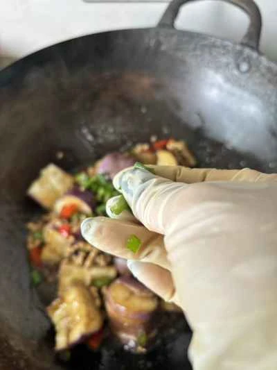 家庭風ナス炒めレシピの手順：15