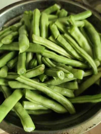 牛すじとインゲンの煮込みの作り方：3