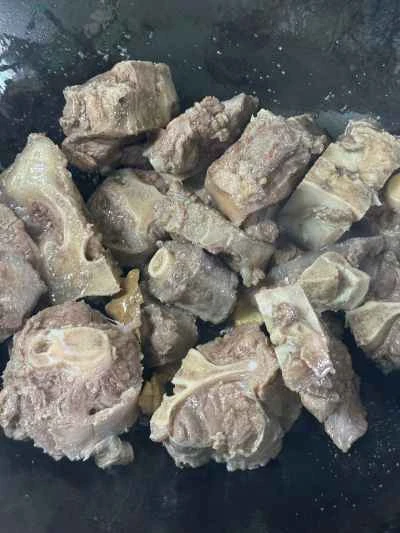 栗入り牛テールの煮込み レシピ手順: 5