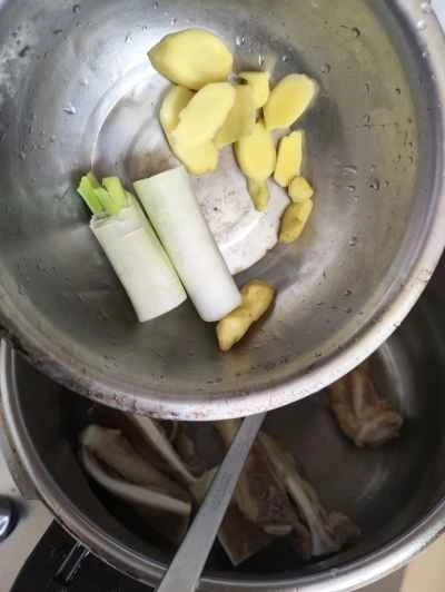 牛軟骨の煮込みレシピ手順：4