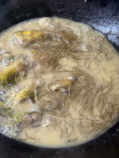 春雨入り黄ナマズの煮込みの作り方：9