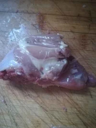 キノコと豆腐入り鶏もも肉の煮込みの作り方：1