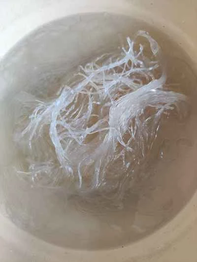 里芋と春雨入り蒸し豚肉の作り方：1