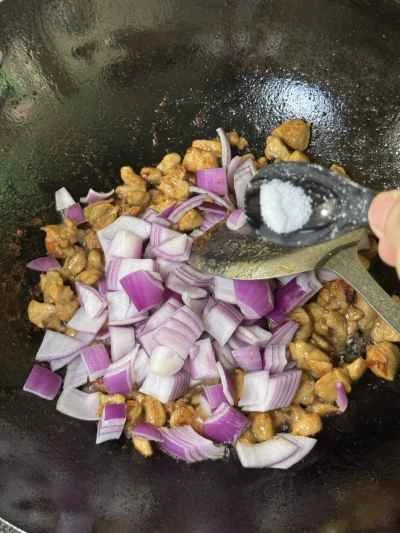 鶏もも肉と玉ねぎの炒め物の作り方：8