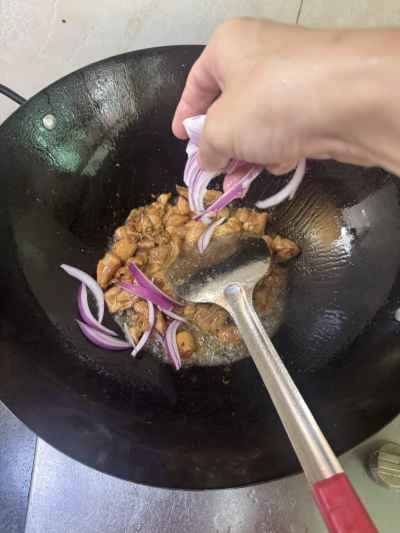 鶏もも肉を使ったスクランブルエッグの作り方：8