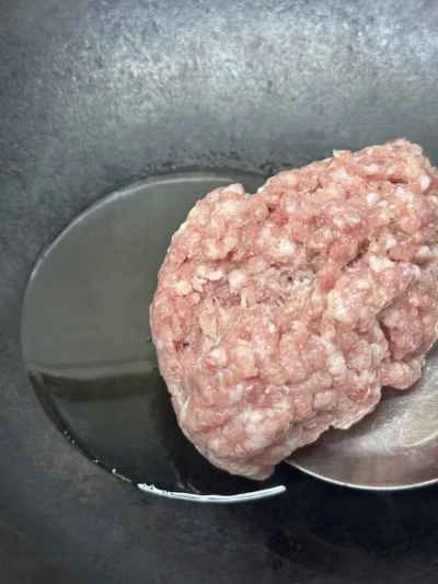 ニンニクの芽、乾燥豆腐、ひき肉の炒め物の作り方：6