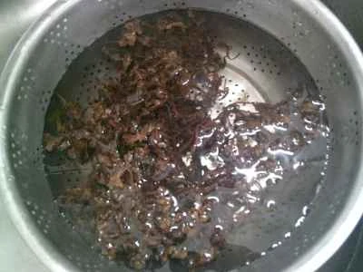 塩漬けカラシナ入り水煮タケノコの作り方：2