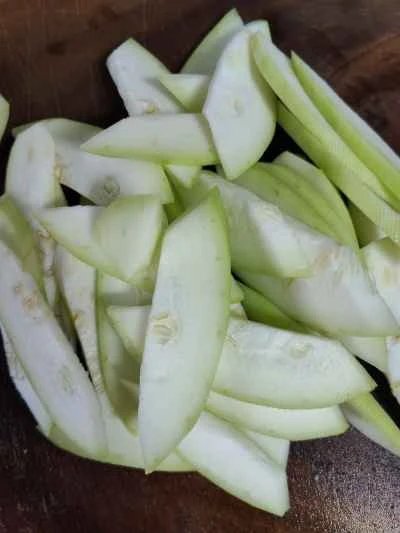 豚バラ肉とひょうたんの炒め物の作り方：4