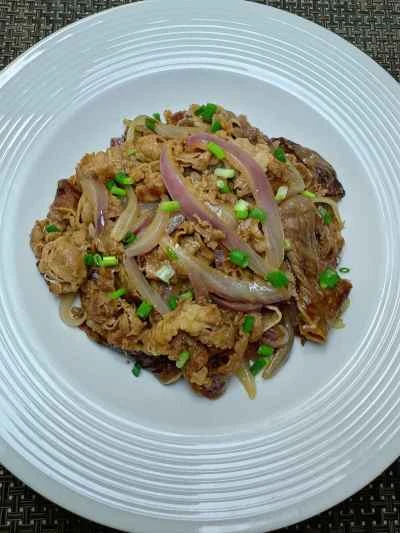 玉ねぎ入り牛肉巻き炒めの作り方：9