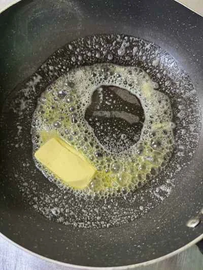 松茸のバター炒めの作り方：3