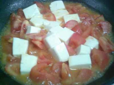 卵とトマト入り豆腐の作り方：9