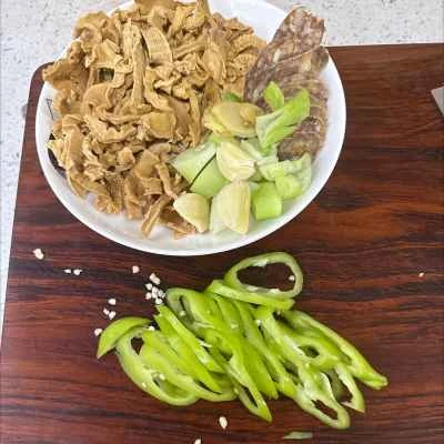 中華ソーセージと干しタケノコの作り方：2