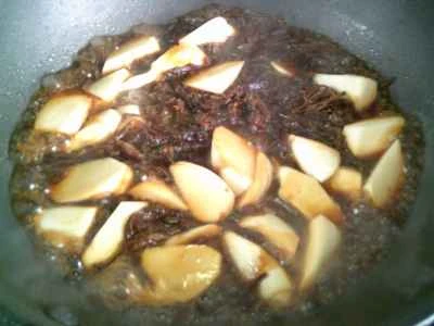 塩漬けカラシナ入り水煮タケノコの作り方：11