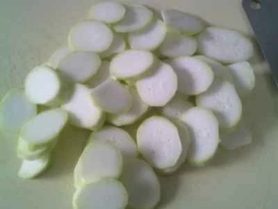 夜咲きセレウス入りかまぼこの炒め物の作り方：3