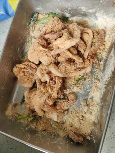 蓮の葉入り豚バラ肉の蒸し物の作り方：3