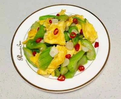 卵とヘチマの炒め物の作り方：8