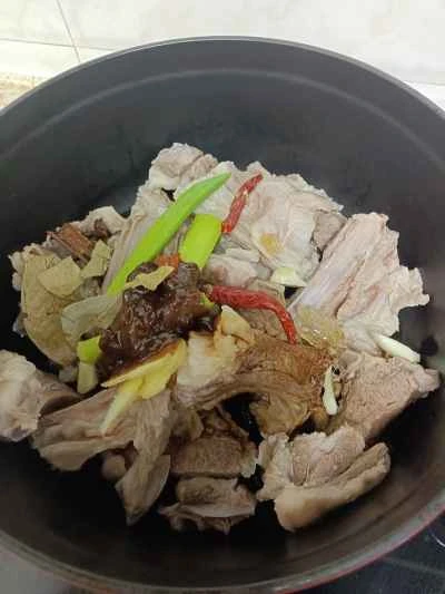 ラムチョップの煮込みレシピ手順：2