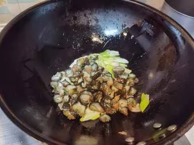 ナマコとネギの炒め物の作り方：10