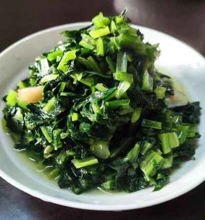 ニンニク風味のロメインレタスの作り方：7