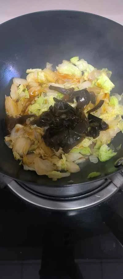 きくらげとキャベツの炒め物の作り方：4