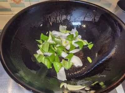 ネギと胡椒のアサリの作り方：5