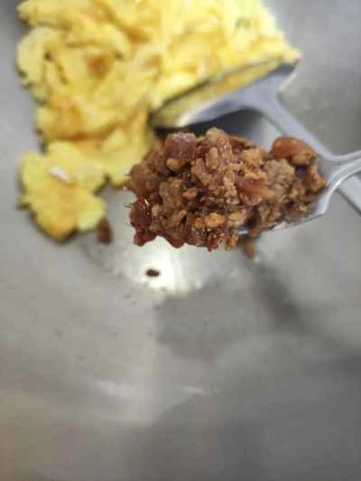 玉ねぎ、ニンジン、卵入りの里芋と春雨炒めの作り方：5