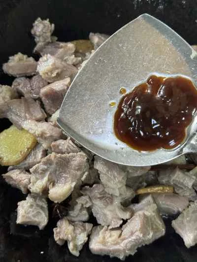 牛ブリスケットの煮込みと酢漬けキャベツの作り方：6