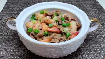 エビと牛肉の炒め物の作り方：16