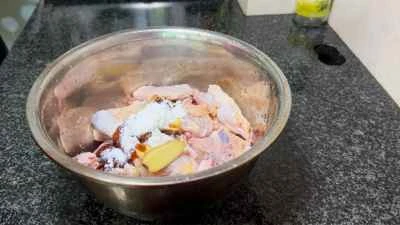 松茸入り鶏肉の煮込みの作り方：4