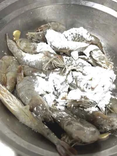 台風シェルター風エビフライの作り方：2