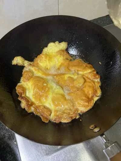 トマト、卵、エビペーストのレシピ手順：4