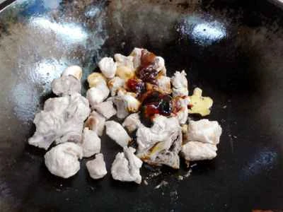 ニンジンと豆腐スティック入り豚スペアリブの煮込みの作り方：9