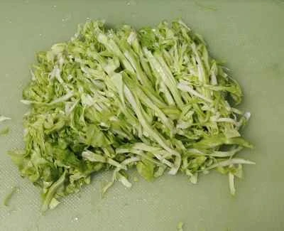 キャベツとニンジンの千切り炒めの作り方：1