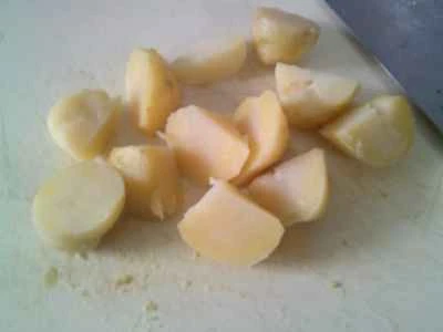 ラムテールたけのことジャガイモを一晩煮て花が咲くまで煮る手順：8