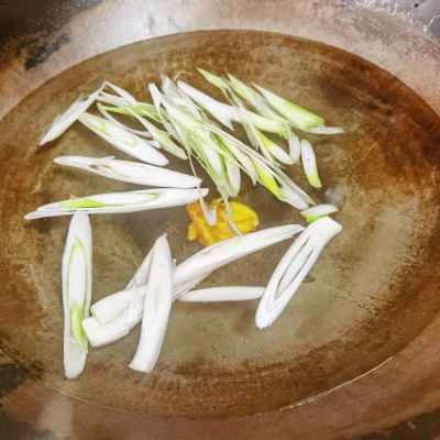 ピクルスにしたピーマンの胃袋と牛の胃袋を作る手順：1