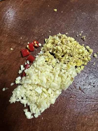 こんにゃく豆腐と紫蘇と檳榔の炒め物の作り方：3