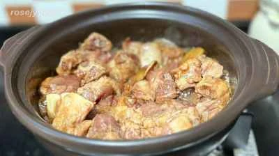 梅干しを使った豚バラ肉の煮込みの作り方：6