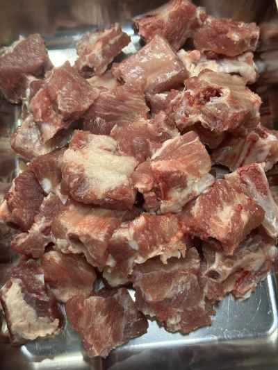 アミガサタケ入り蒸し豚スペアリブの作り方：1