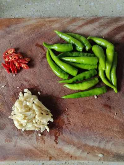 卵とピーマンの煮込みナスの作り方：3