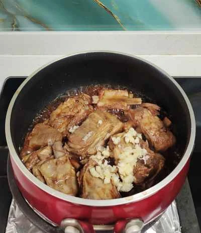 ラムチョップの煮込みレシピ手順：4