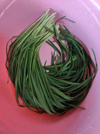 ニラ炒め麺の作り方：3