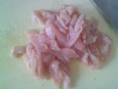 鶏むね肉とスイカの皮の炒め物の作り方：2