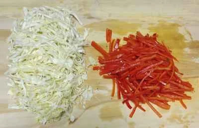 赤唐辛子とキャベツの炒め物の作り方：1