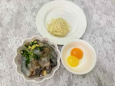 エビのおしゃれな食べ方：黄金麺エビフライの作り方：1